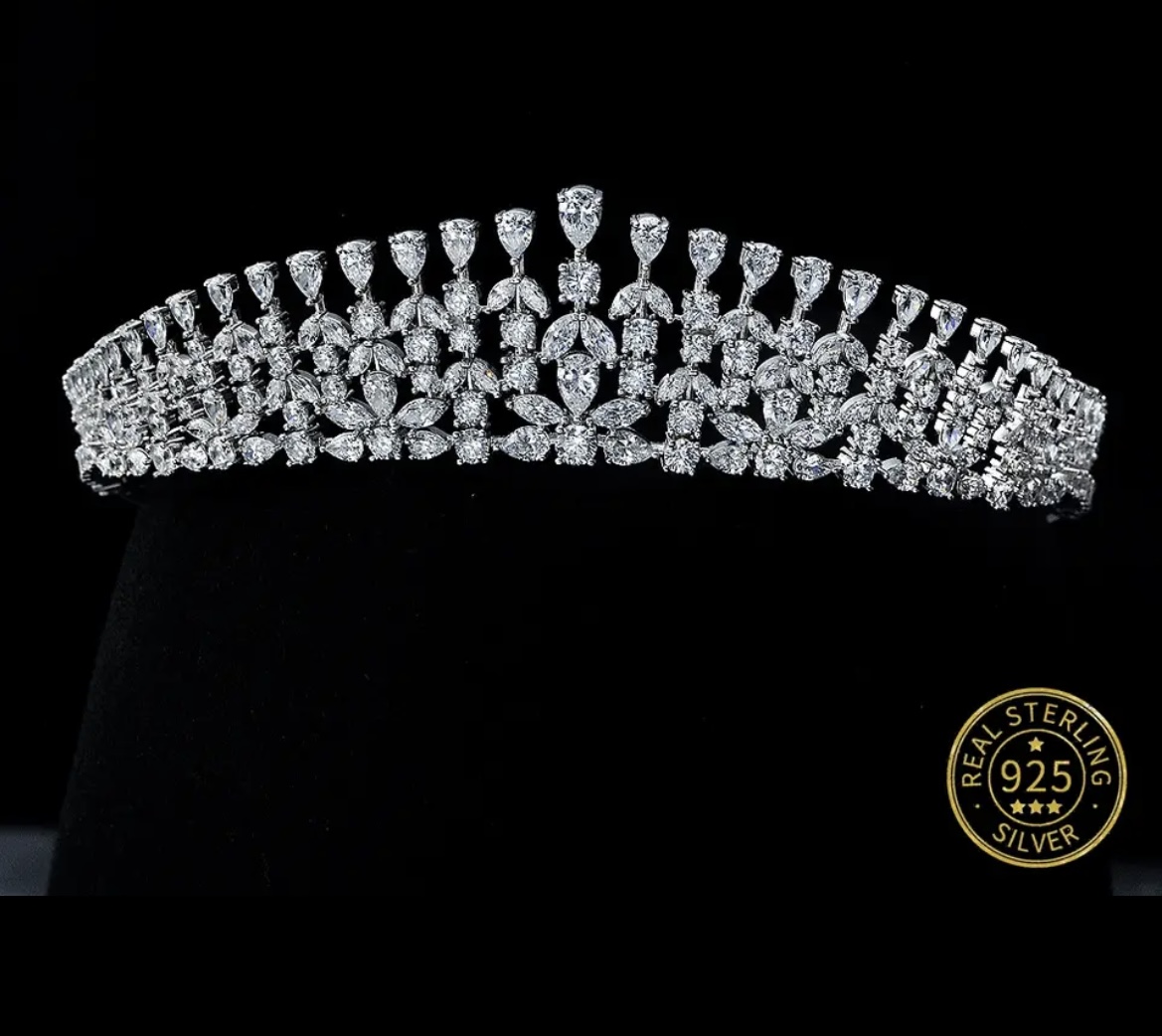 18kt White Gold Plated on Sterling Silver 925 Crown