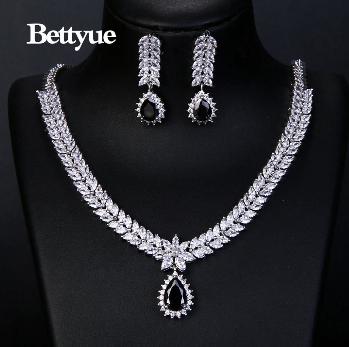 Designer Necklace Set